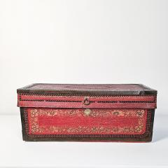 Rare Chinese Export Painted Leather Trunk circa 1850 - 3222877