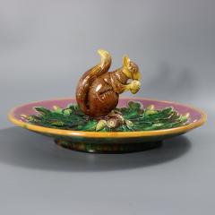 Rare Circular George Jones Majolica Squirrel Nut Dish - 4341261