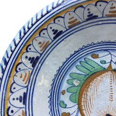 Rare Dutch Maiolica charger with Orange early 17th century - 4641055