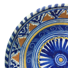 Rare Dutch Maiolica plate with stylized flower early 17th centruy - 4643868
