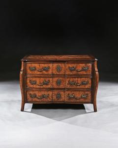 Rare Early 18th Century Louis XV Provincial Burr Elm Mazarin Commode - 4389985