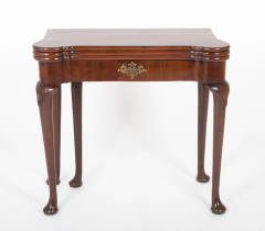 Rare English Queen Anne Triple Top Table having Solid and Fitted Surfaces - 2679495