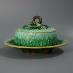 Rare George Jones Majolica Muffin Dish with Snake Handle - 4323624