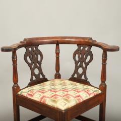 Rare Oversized Chippendale Corner Chair - 4228172