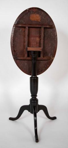 Rare Pair of Burl Elm Oval Tilt Top Stands - 4217695