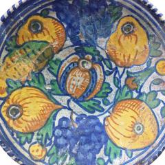 Rare early 17th century Dutch Maiolica Pomegranate plate - 4642270