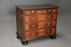 Rare fine William Mary yew walnut chest of drawers - 4805852