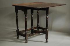 Rare late 17th century oak ash side table - 4787699