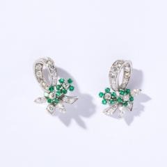 Raymond C Yard Raymond Yard Platinum Diamond Emerald Earrings - 2909691