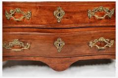 Regence Walnut Commode Circo 1715 1730 - 3343363