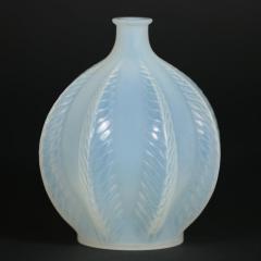 Ren Lalique Lalique Co Rene Lalique Opalescent Glass Malines Vase - 1754995