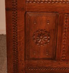 Renaissance Oak Chest 17th Century - 3962920