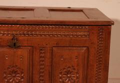 Renaissance Oak Chest 17th Century - 3962922