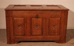 Renaissance Oak Chest 17th Century - 3962923