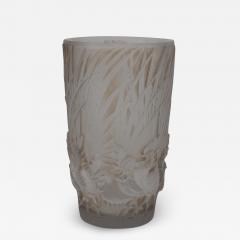 Rene Lalique Glass Coqs Et Plumes Vase - 2259132