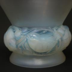 Rene Lalique Opalescent Glass Pinsons Vase - 3943147