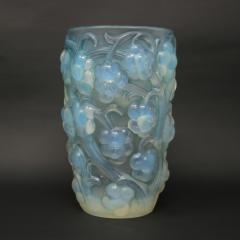 Rene Lalique Opalescent Glass Raisins Vase - 2570847