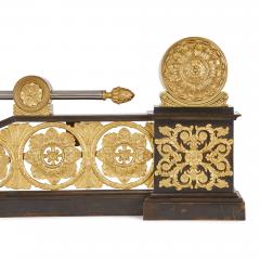 Restauration period gilt and patinated bronze fireplace fender - 2093541