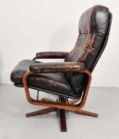 Retro Danish Leather Swivel Lounge Chair - 878382