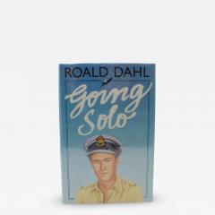 Roald Dahl Going Solo Signed by Roald Dahl First Edition in Original Dust Jacket 1986 - 3968209