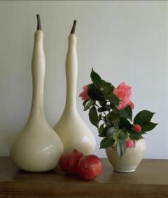 Robert Kuo Standing Gourd Sculpture Cream Lacquer by Robert Kuo Limited Edition - 3830047