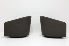 Rodolfo Dordoni Minotti Portofino Swivel Lounge Chairs Pair - 3124186