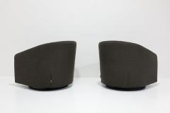Rodolfo Dordoni Minotti Portofino Swivel Lounge Chairs Pair - 3124192