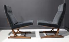 Roger Sprunger Pair of Roger Sprunger for Dunbar Cantilevered Chairs in Blue Velvet - 1925860