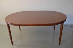Round Dining Table with Two Leaves - 870230