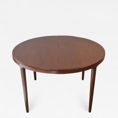 Round Dining Table with Two Leaves - 871595