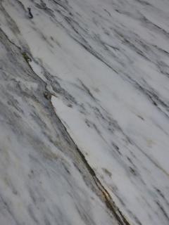 Round Large Pedestal Table in Marble and Metal - 4715319