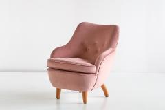 Runar Engblom Runar Engblom Armchair in Pink Velvet and Elm Wood Hotel Vaakuna Finland 1951 - 1258331