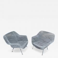 Russell Woodard Woodard Furniture Pair of Large Mid century Sculptura Iron Mesh Silver Lounge Chairs by Woodard - 4208263