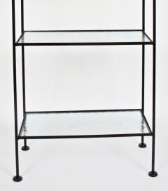 Russell Woodard Woodard Furniture Russell Woodard Four Shelf tag re in Black Iron and Art Glass 1950s - 1800445