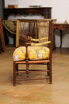 Rustic French Late 18th Century Walnut Armchair with Rush Seat and Cushion - 3544978