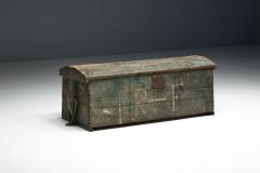 Rustic Painted Pine Storage Chest France Early 20th Century - 4541735