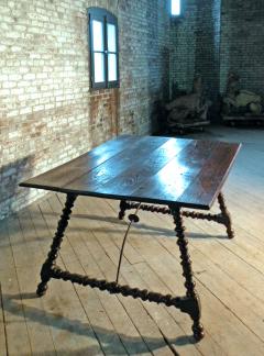 Rustic Spanish 18th Century Chestnut Dining or Center Table - 3348552