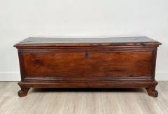 Rustic Tuscan Cassone or Dowry Chest in Walnut 18th or 19th century - 3078520