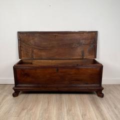 Rustic Tuscan Cassone or Dowry Chest in Walnut 18th or 19th century - 3078522