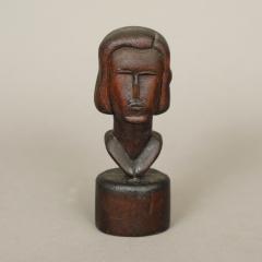SMALL CARVED BUST OF A LADY - 1856989