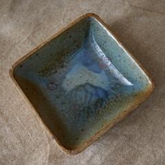 STUDIO POTTERY SQUARE CERAMIC DISH - 2922514