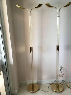 STUNNING MODERNIST ITALIAN PAIR OF BRASS AND LUCITE FLOOR LAMPS - 864775