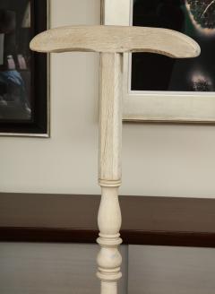 Sandblasted Oak Valet - 1454064