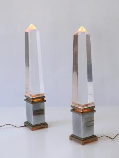 Sandro Petti Set of Two Lucite Obelisk Table Lamps by Sandro Petti for Maison Jansen France - 2134143