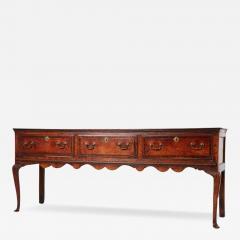 Scalloped 18th c Welsh Sideboard - 3572274