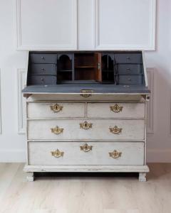 Scandinavian 18th Century Bureau c 1790 - 4557996