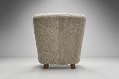 Scandinavian Easy Chairs in Sheepskin with Ottomans Scandinavia ca 1950s - 3799847