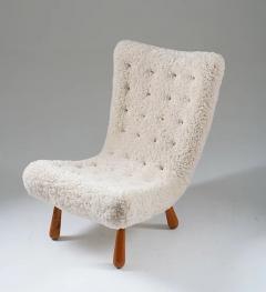 Scandinavian Mid Century Lounge Chair in Sheepskin - 2411624