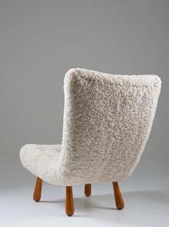 Scandinavian Mid Century Lounge Chair in Sheepskin - 2411637