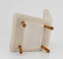 Scandinavian Mid Century Lounge Chair in Sheepskin - 2411638